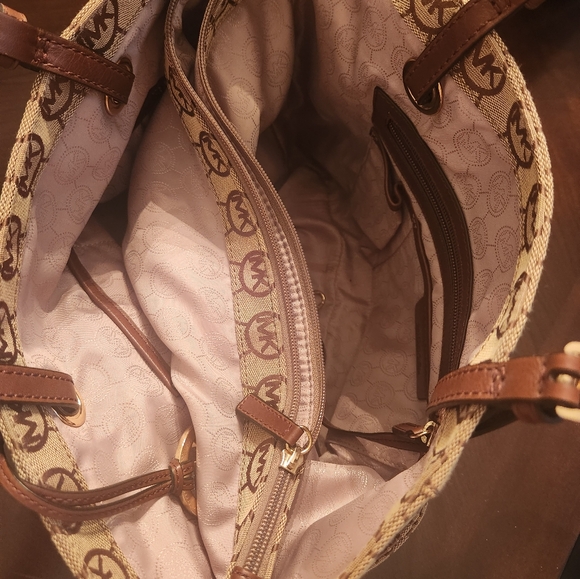 Michael Kors Purse - Picture 2 of 5